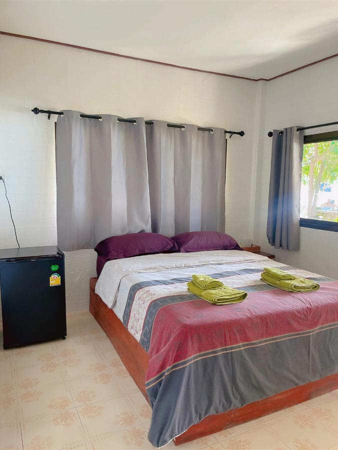 Baanyaiguesthouse Koh Mak Extérieur photo