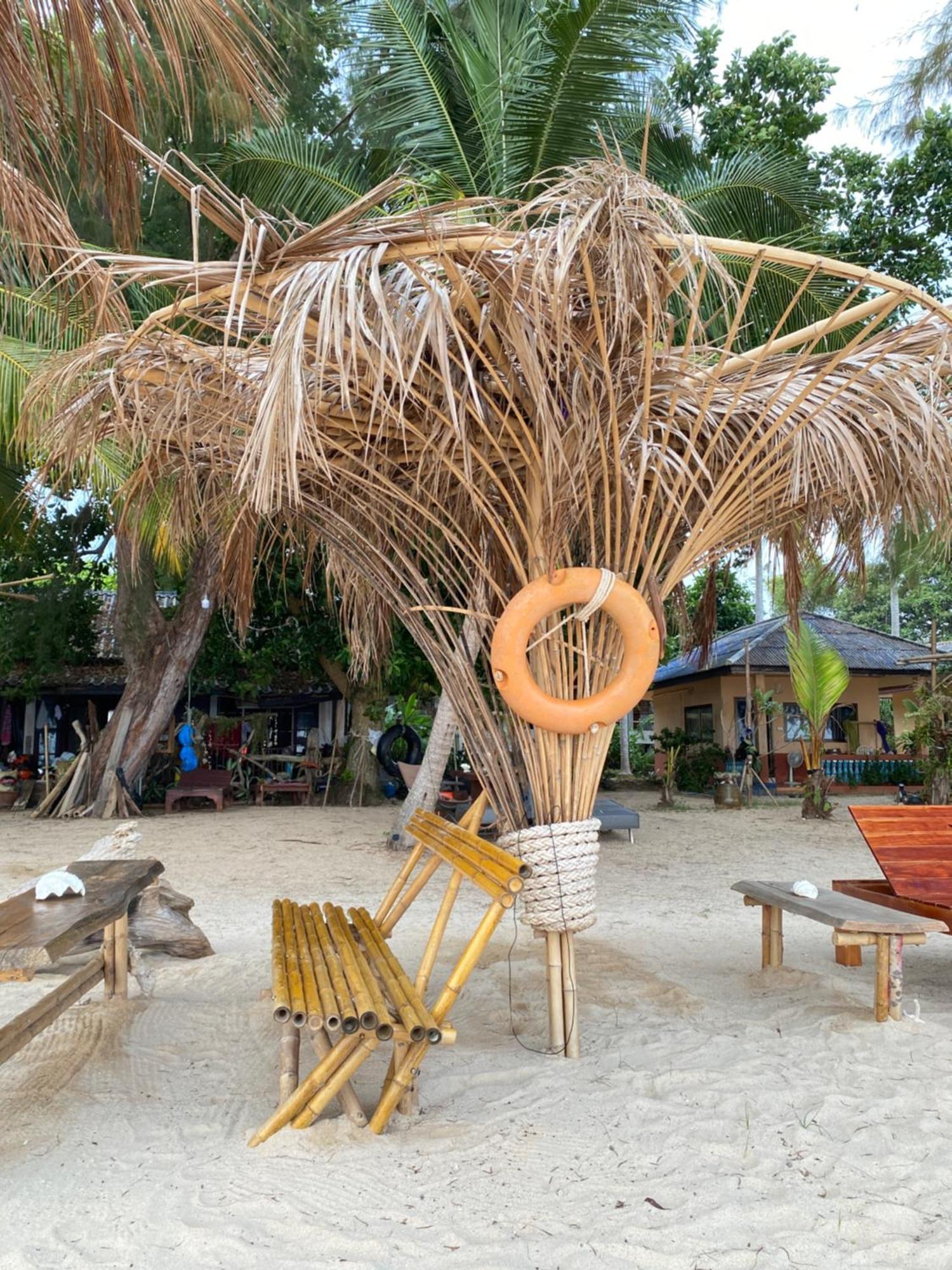 Baanyaiguesthouse Koh Mak Extérieur photo