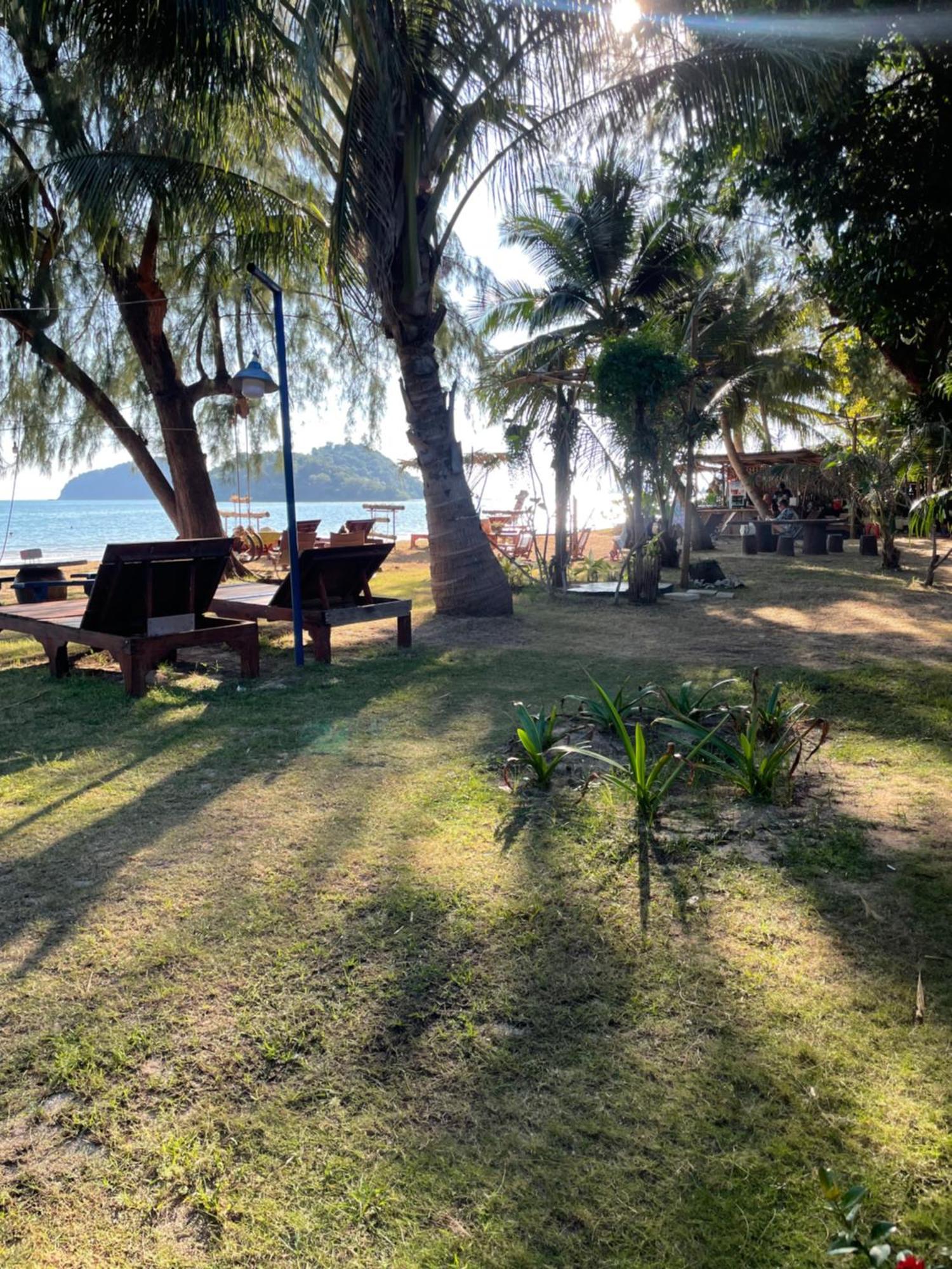 Baanyaiguesthouse Koh Mak Extérieur photo