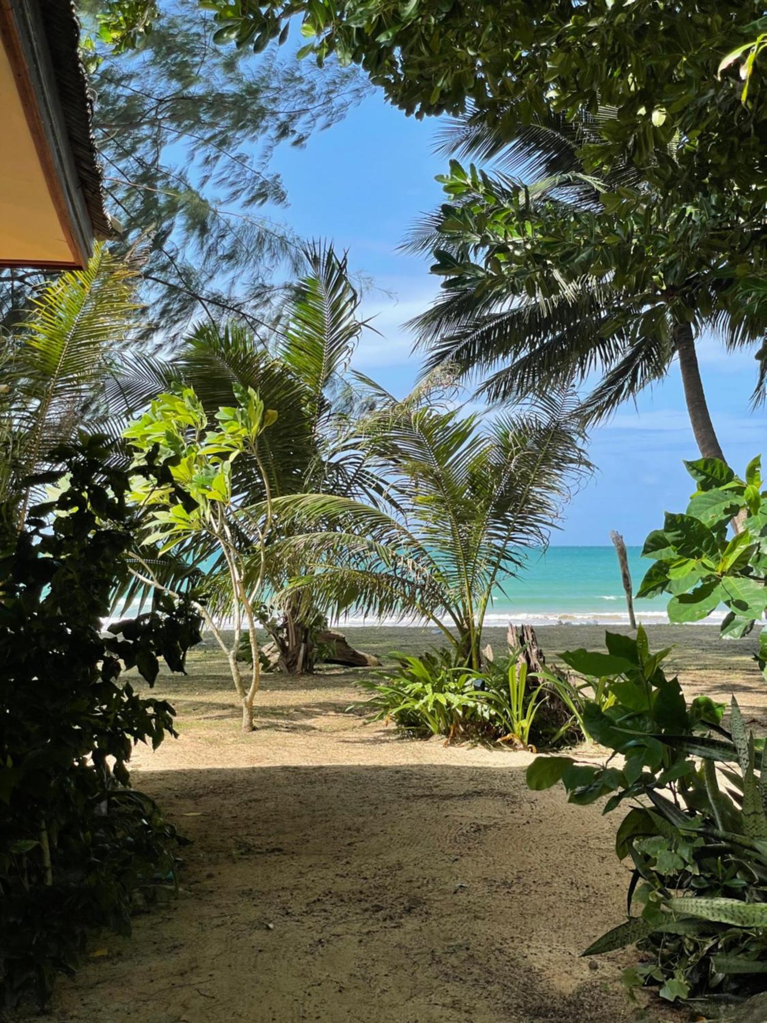 Baanyaiguesthouse Koh Mak Extérieur photo